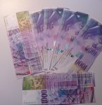 33, швейцарские франки.jpeg